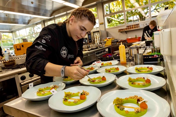 PHOTO 2020 10 08 17 20 20